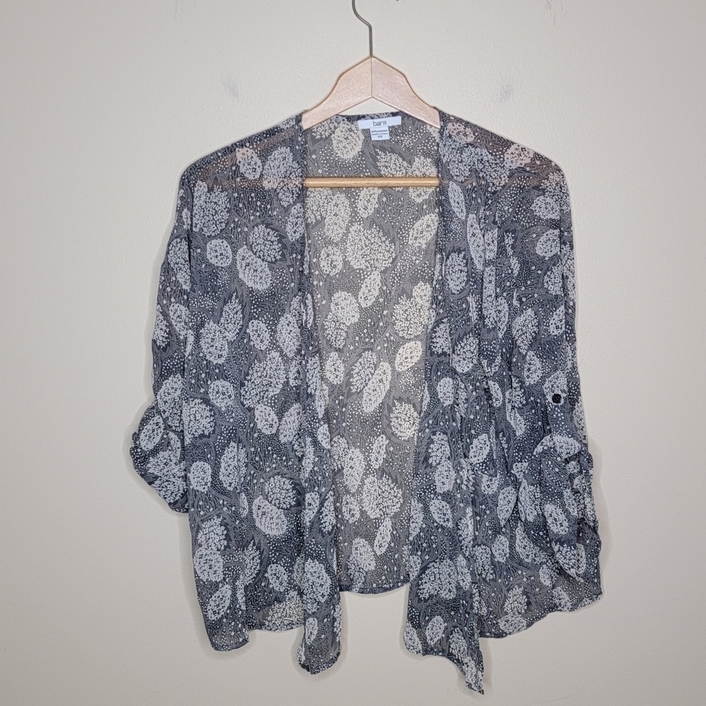 Bar III Boho Sheer Gray Cream Floral Print Kimono Size XS Cottagecore